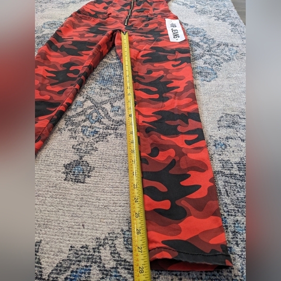 Woman’s Slim Fit camouflage sleeveless Jumpsuit - Picture 6 of 6